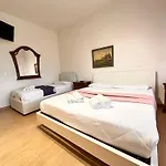Casa Luna